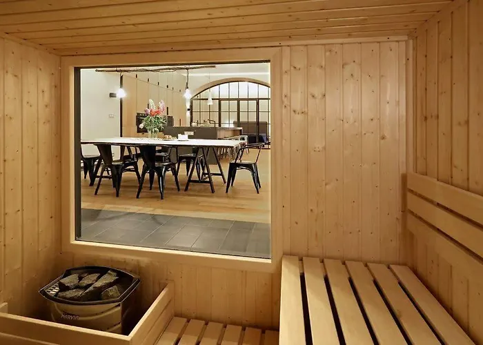 Design Loft 2 Minutes To Wenceslas Square Lägenhet *