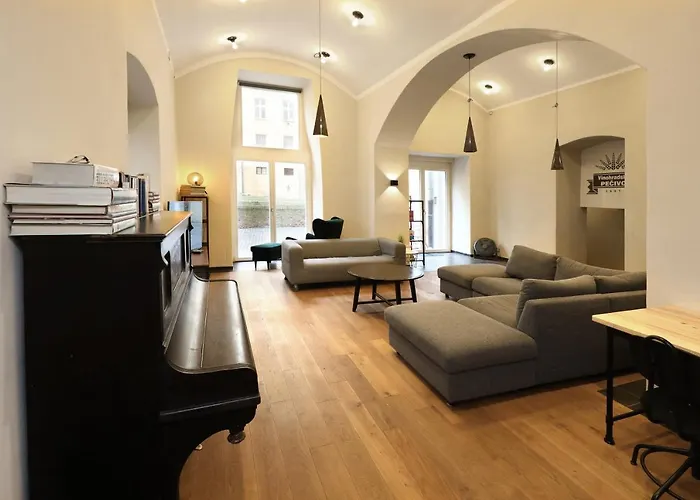 Lägenhet Design Loft 2 Minutes To Wenceslas Square *