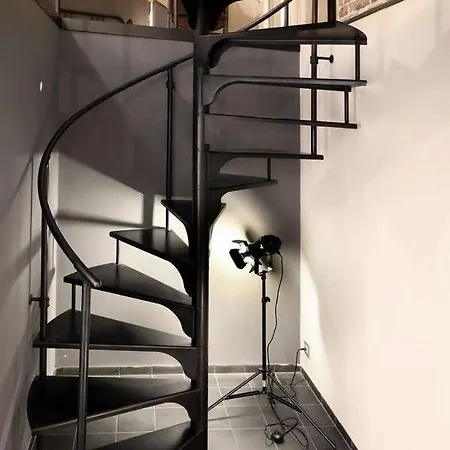 Design Loft 2 Minutes To Wenceslas Square شقة براغ